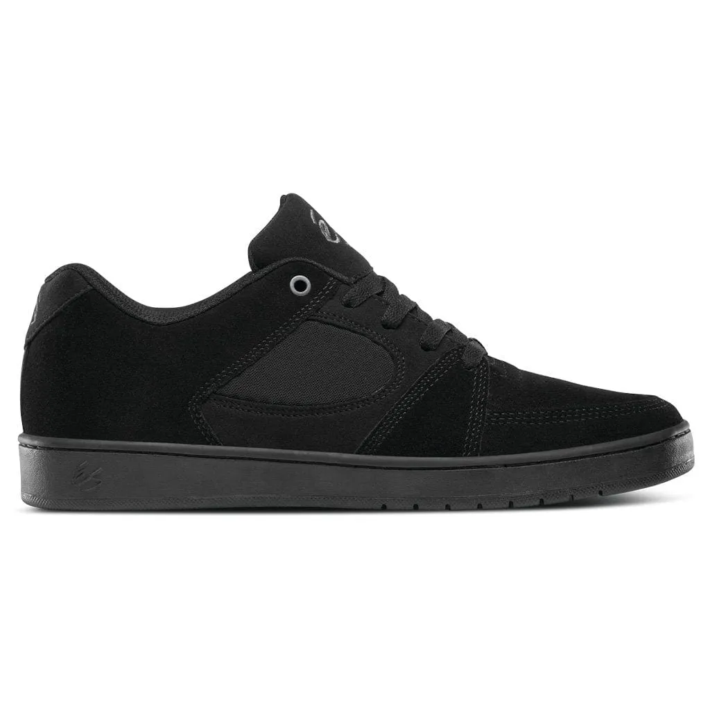 Accel Slim Black Skate Shoes