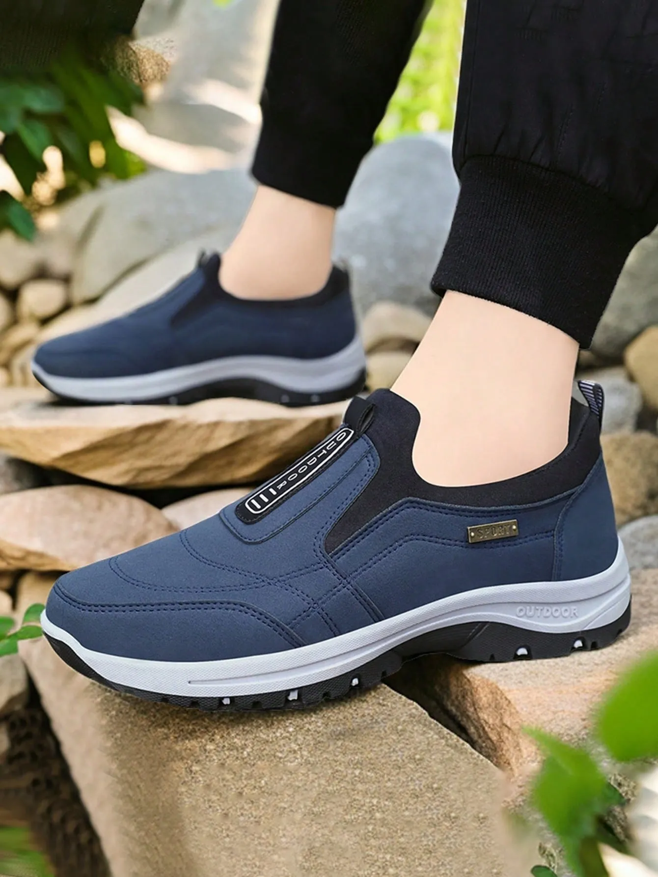 Anti-Slip, Wear-Resistant Outdoor Soft-Sole Comfortable Lightweight Slip-On Casual Men Shoes