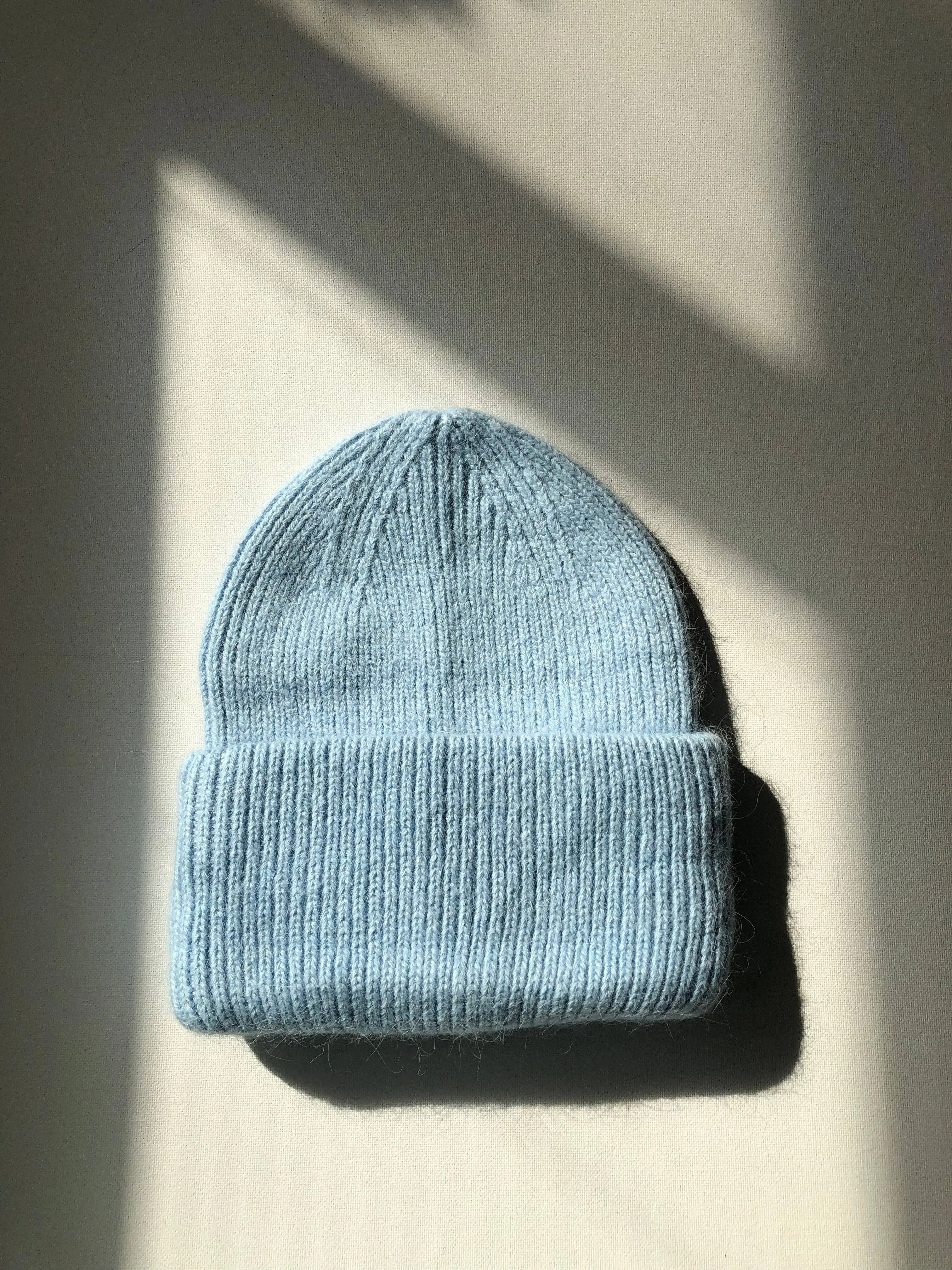 BILLY BAMBOO ROYAL ANGORA WOOL BEANIE - snow pastel