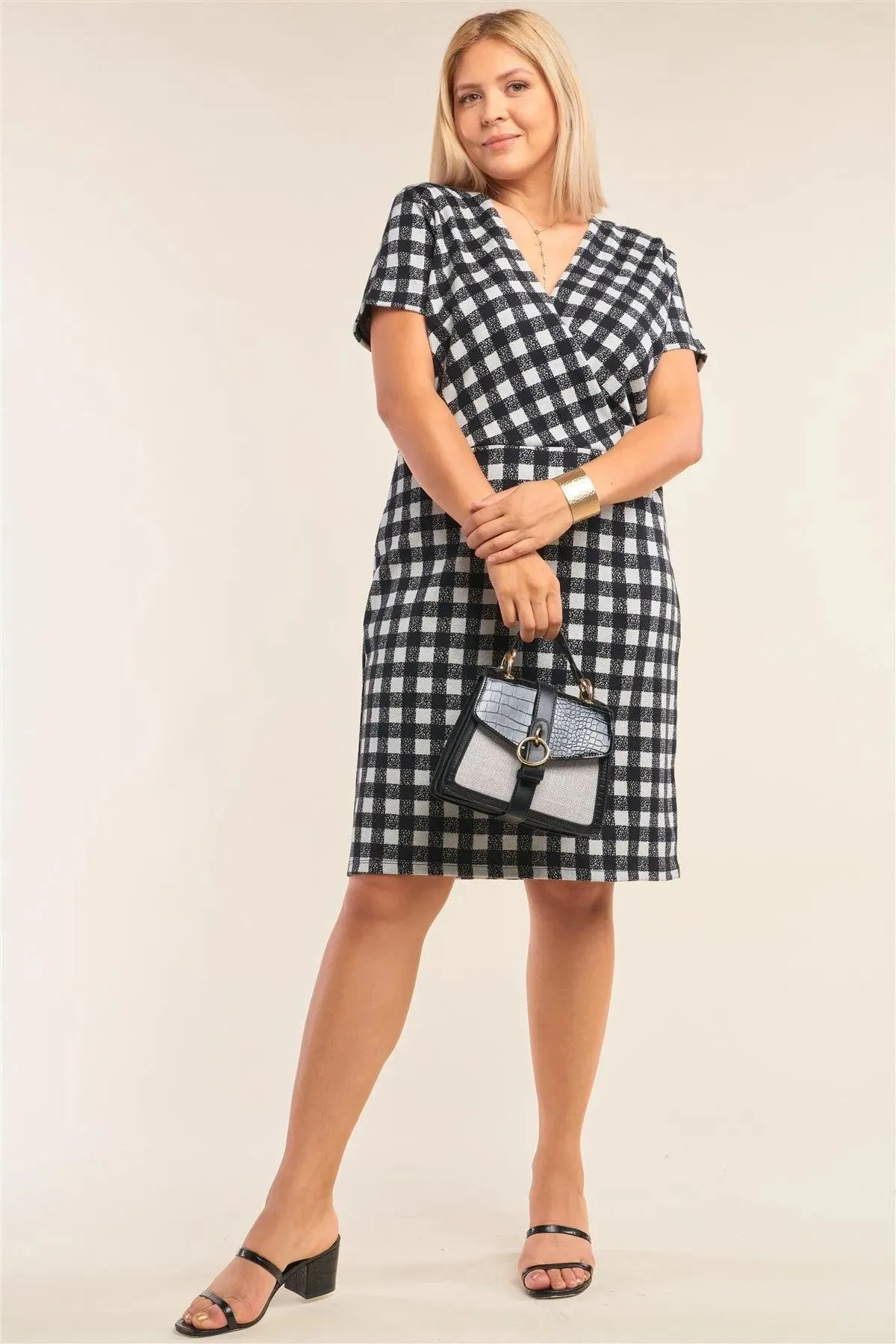 Junior Plus Size Checkered Fitted Wrap Plunge Midi Dress