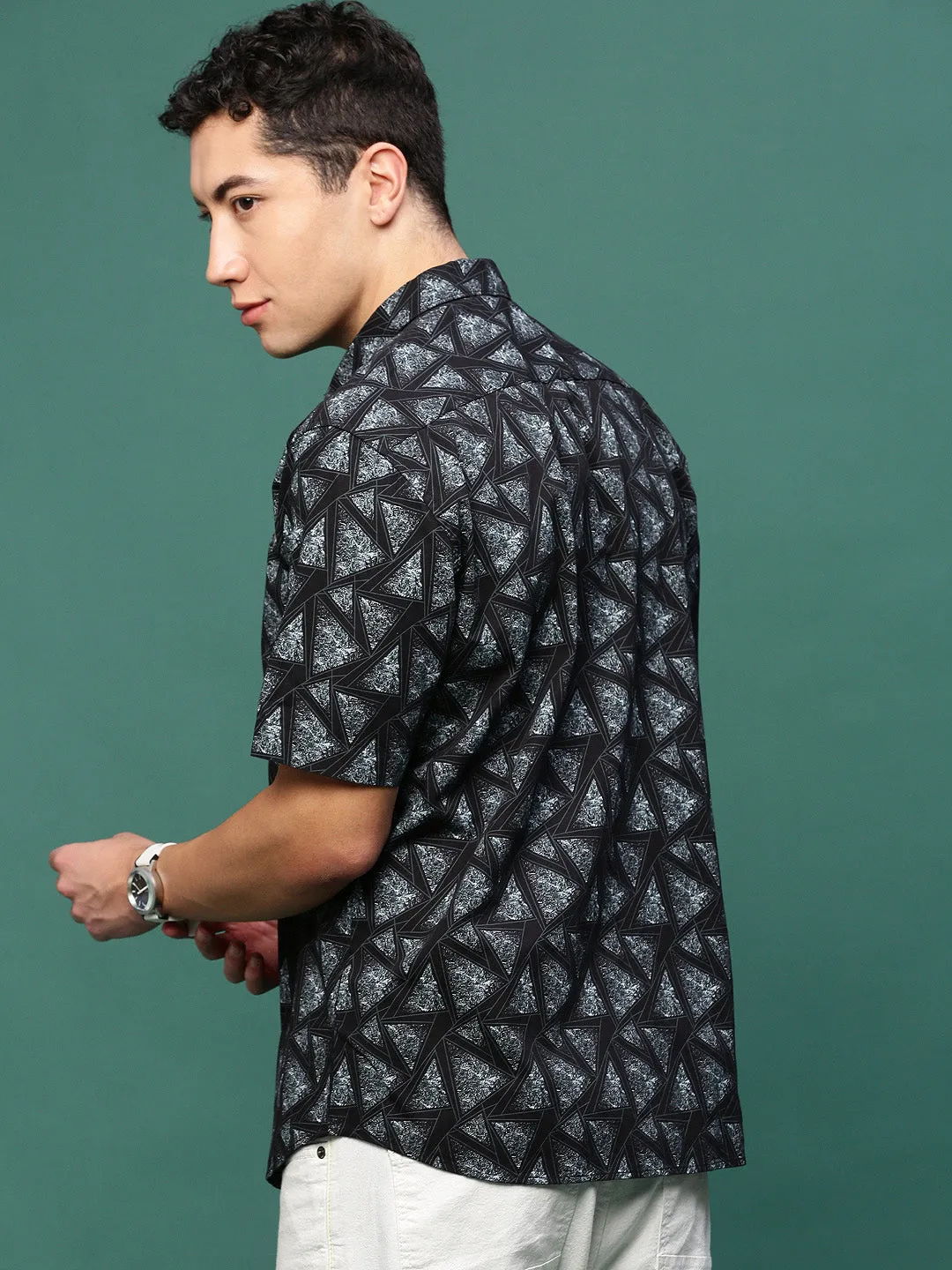 Men Black Geometric Slim Fit Shirt